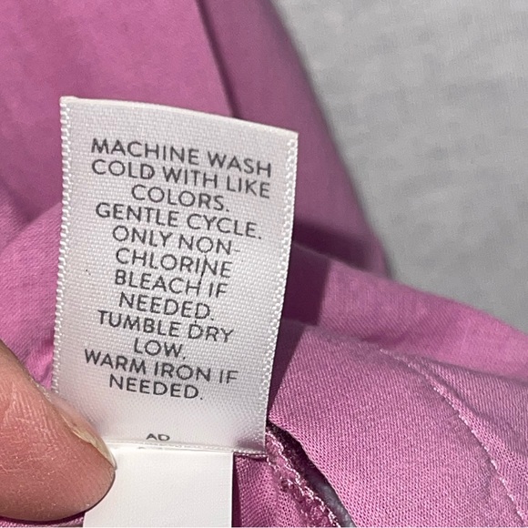 NWT- J. Jill Camellia cotton button up blouse. Size medium petite. - Picture 7 of 10